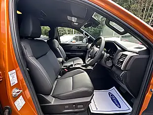 Used 2026 Mitsubishi L200 Barbarian Yamabuki Orange - Interior and Exterior details 7