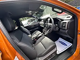 Used 2026 Mitsubishi L200 Barbarian Yamabuki Orange - Interior and Exterior details 8