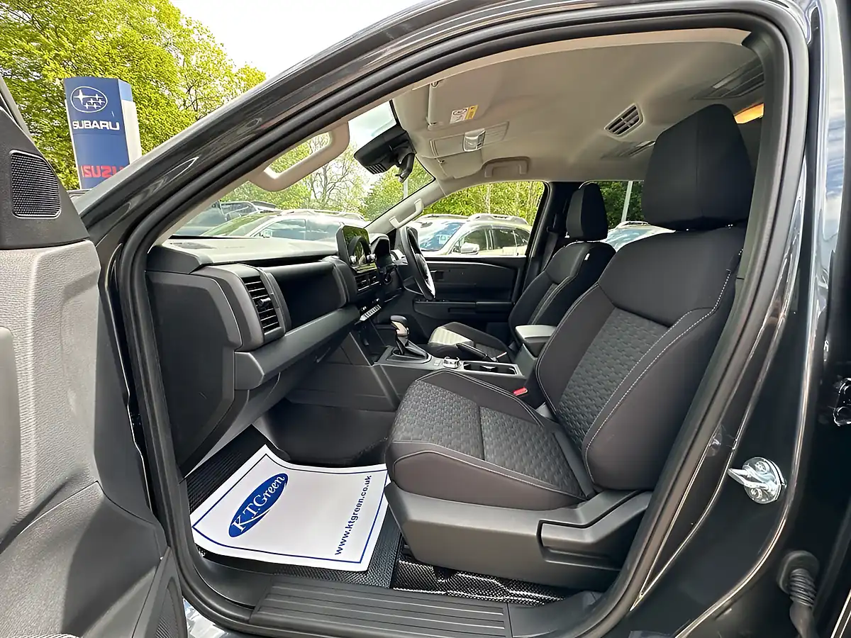 Used 2026 Mitsubishi L200 Titan Grey - Interior and Exterior details 11