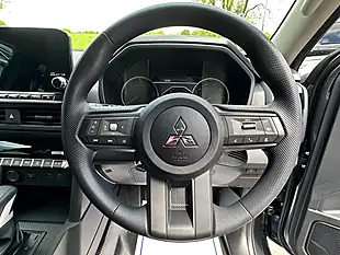 Used 2026 Mitsubishi L200 Titan Grey - Interior and Exterior details 13