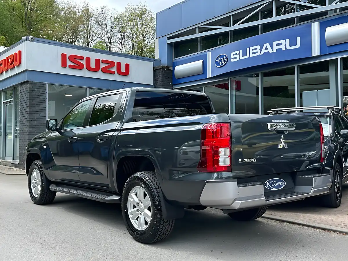 Used 2026 Mitsubishi L200 Titan Grey - Interior and Exterior details 3