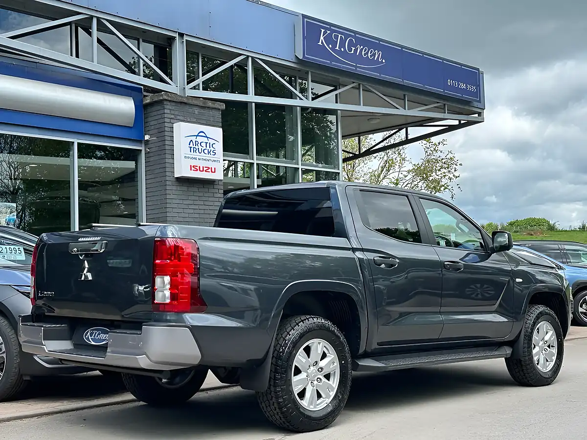 Used 2026 Mitsubishi L200 Titan Grey - Interior and Exterior details 4