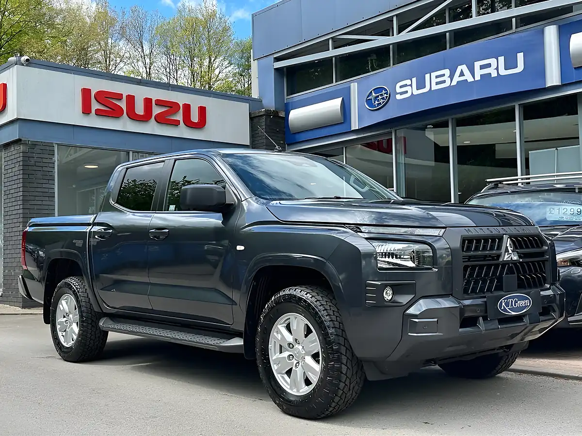 Used 2026 Mitsubishi L200 Titan Grey - Interior and Exterior details 6