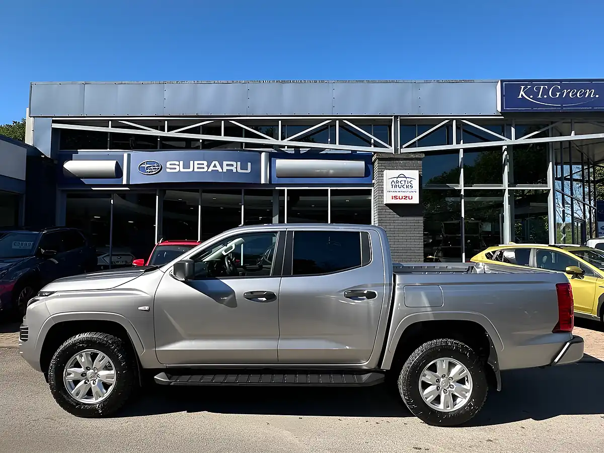Used 2026 Mitsubishi L200 Titan Pickup Double Cab Blade Silver - Interior and Exterior details 2