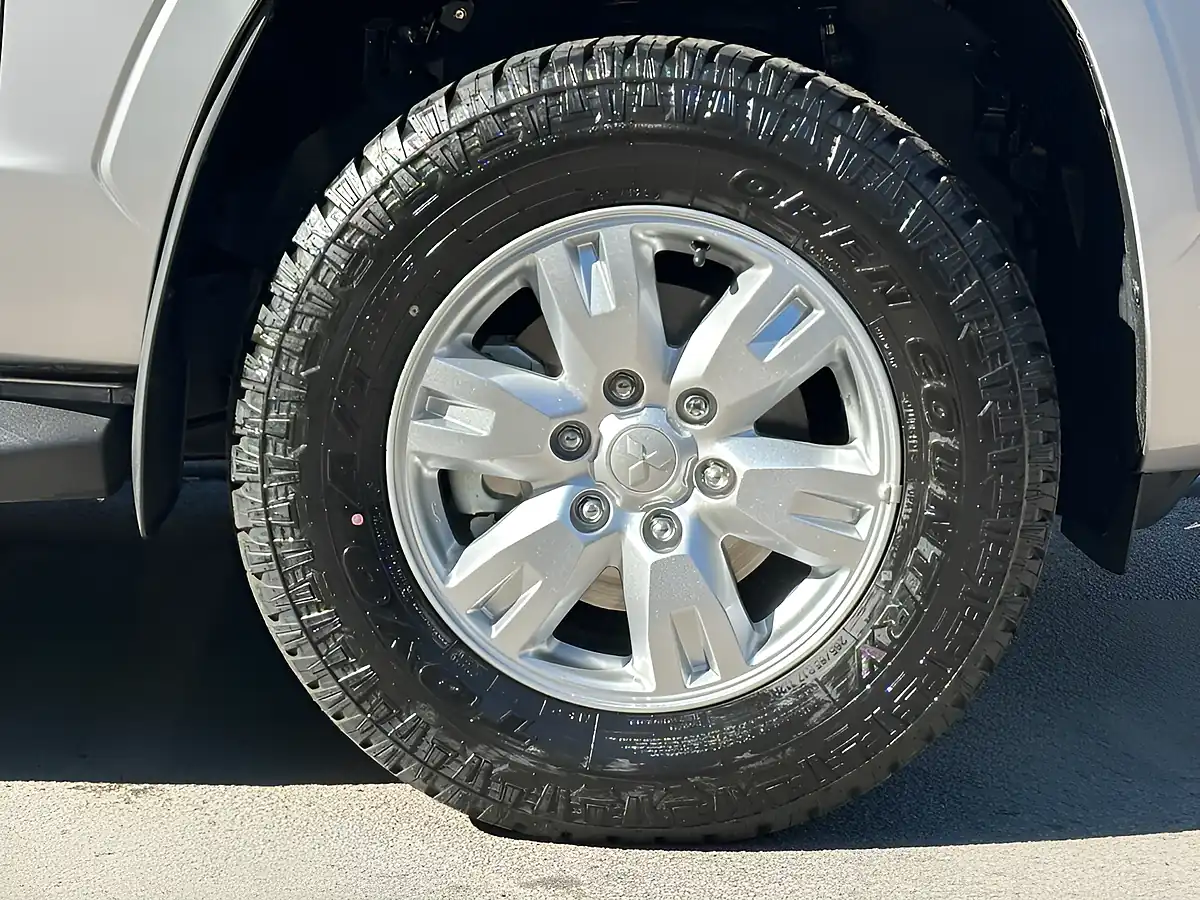 Used 2026 Mitsubishi L200 Titan Pickup Double Cab Blade Silver - Interior and Exterior details 20