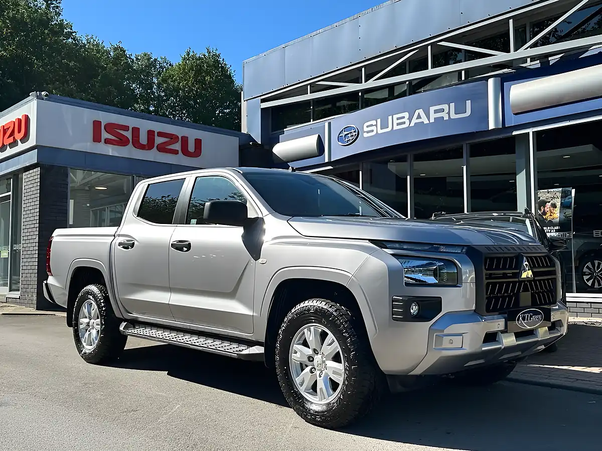 Used 2026 Mitsubishi L200 Titan Pickup Double Cab Blade Silver - Interior and Exterior details 6