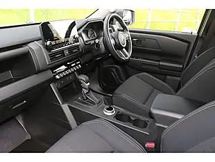 Used 2026 Mitsubishi L200 Titan Silver - Interior and Exterior details 17