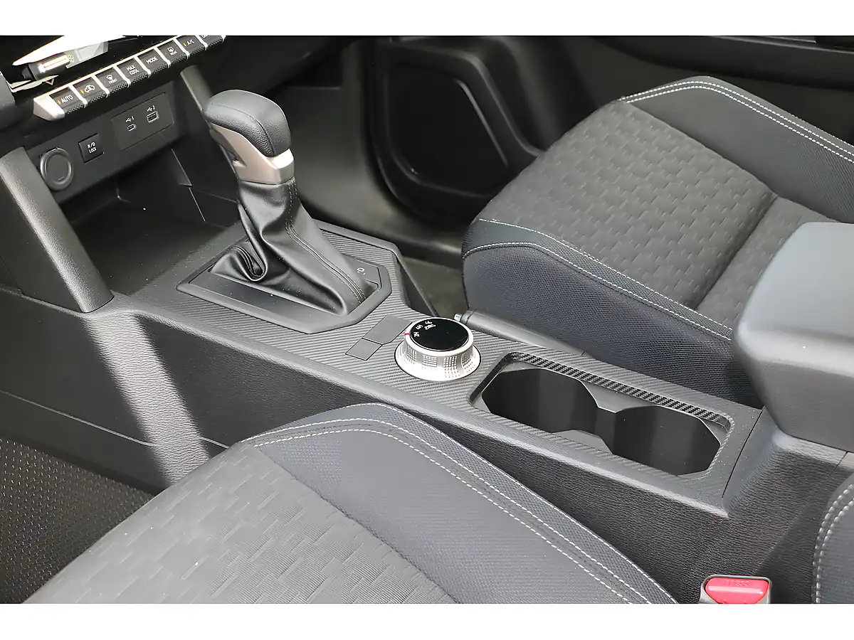 Used 2026 Mitsubishi L200 Titan Silver - Interior and Exterior details 18