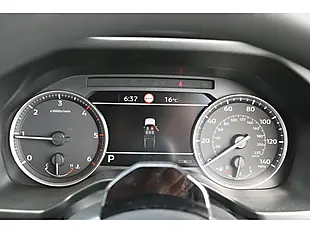 Used 2026 Mitsubishi L200 Titan Silver - Interior and Exterior details 8