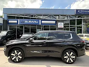 Used 2026 Mitsubishi Outlander Diamond Black - Interior and Exterior details 2