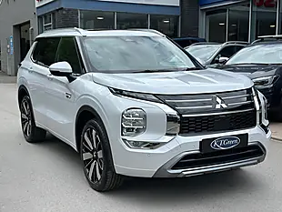 Used 2026 Mitsubishi Outlander Diamond - Interior and Exterior details 11