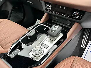 Used 2026 Mitsubishi Outlander Diamond - Interior and Exterior details 14