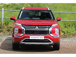Used 2026 Mitsubishi Outlander Nativa - Interior and Exterior details 3