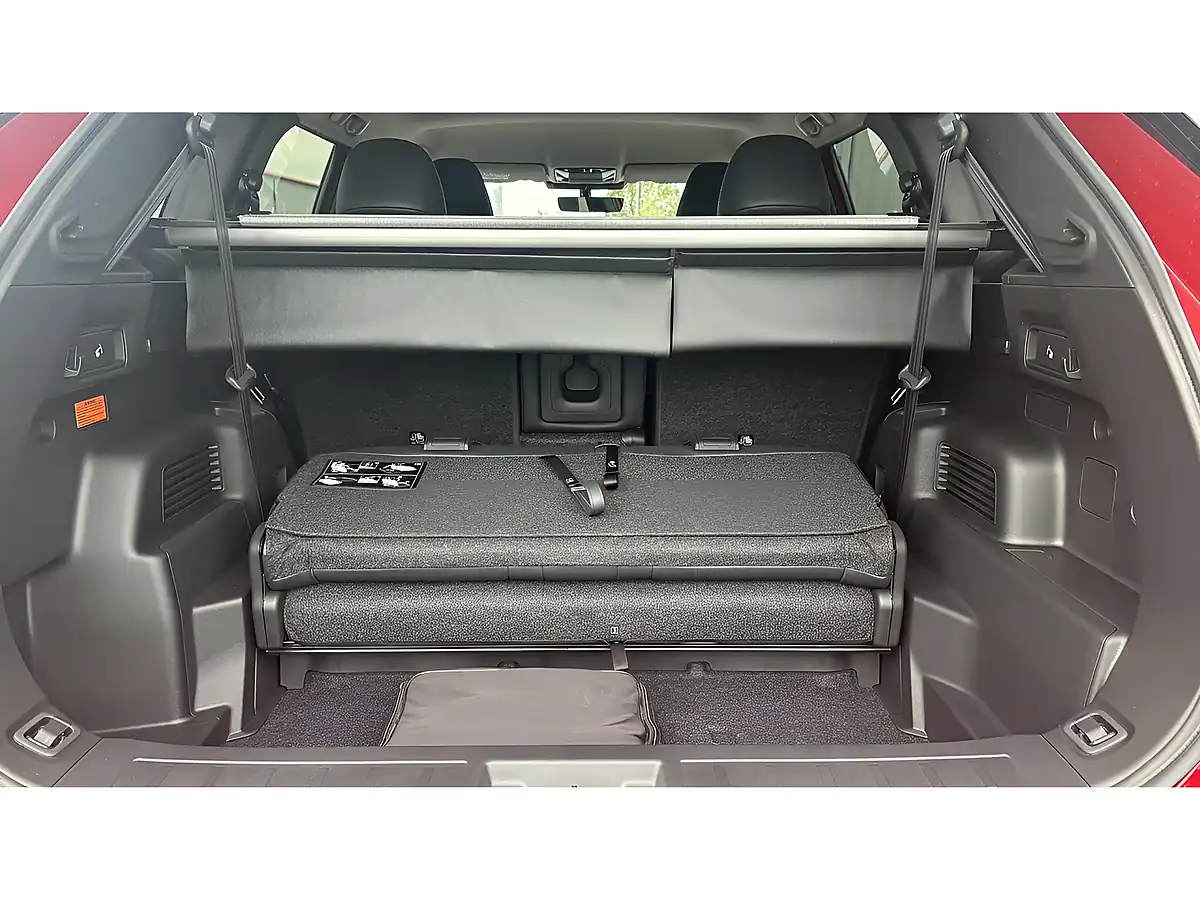 Used 2026 Mitsubishi Outlander Nativa - Interior and Exterior details 12