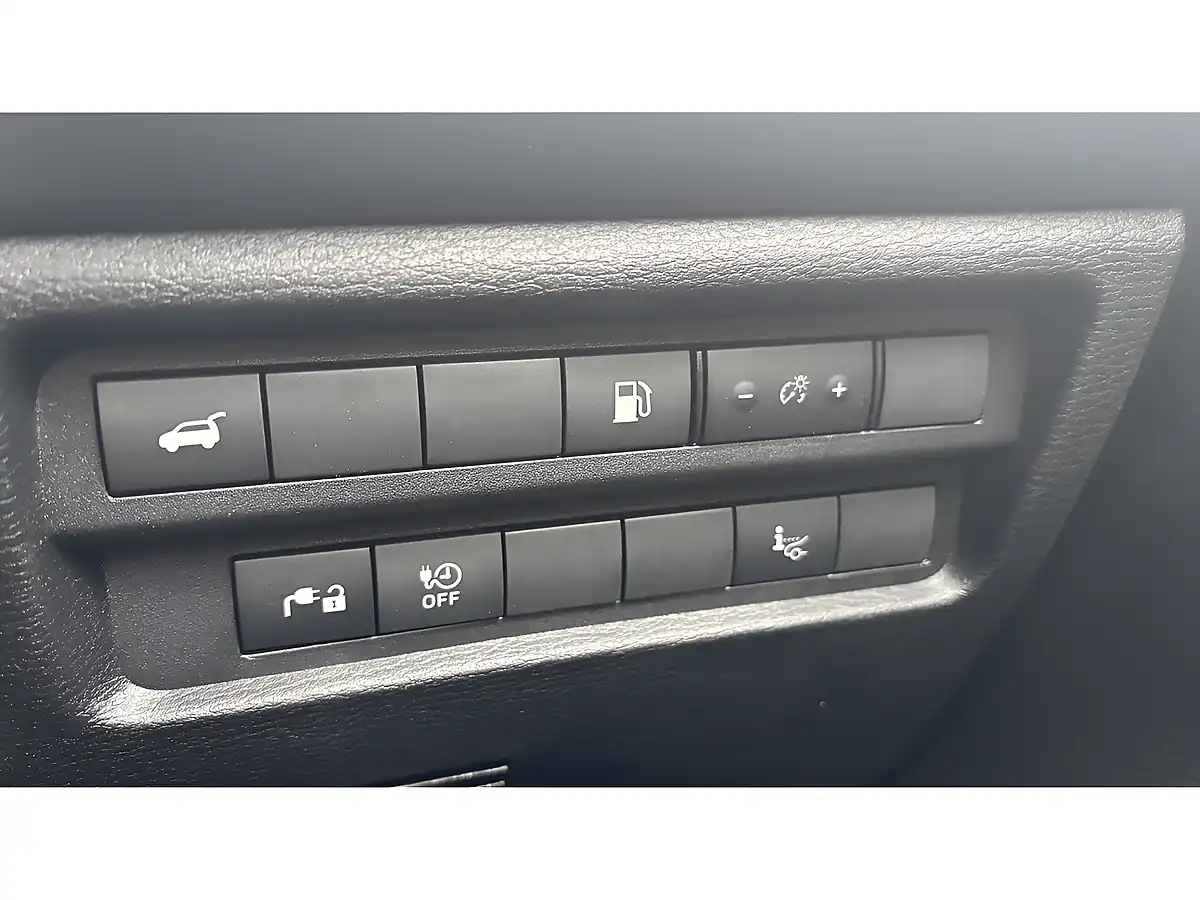 Used 2026 Mitsubishi Outlander Nativa - Interior and Exterior details 14