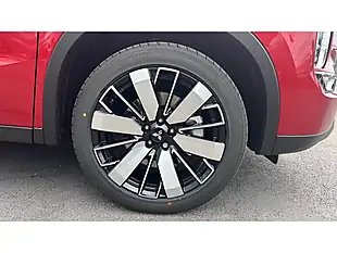 Used 2026 Mitsubishi Outlander Nativa - Interior and Exterior details 9