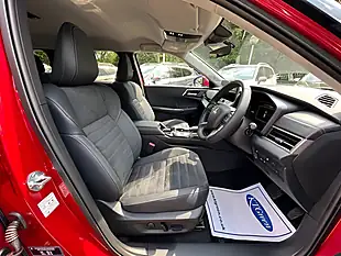 Used 2026 Mitsubishi Outlander Nativa Red - Interior and Exterior details 7