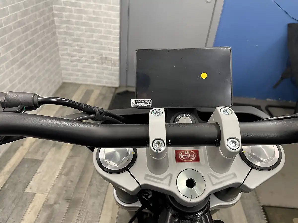 Used 2026 Mondial Flat Track 125 Black - Interior and Exterior details 12