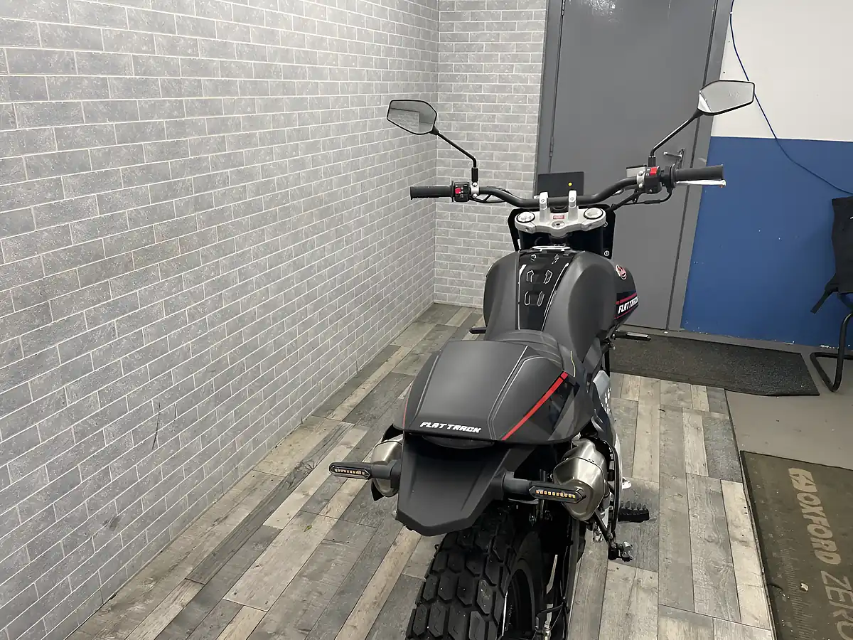 Used 2026 Mondial Flat Track 125 Black - Interior and Exterior details 5