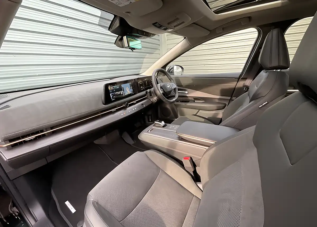 Used 2026 Nissan Ariya Evolve Green - Interior and Exterior details 11