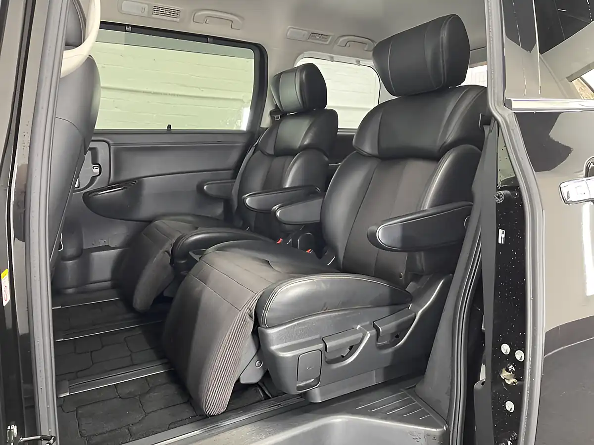 Used 2026 Nissan Elgrand Highway Star Black - Interior and Exterior details 11