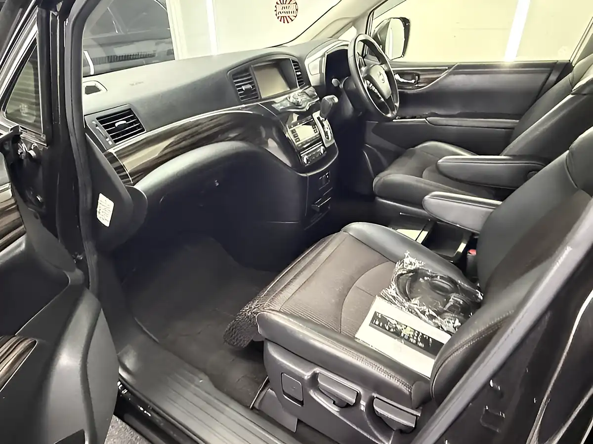 Used 2026 Nissan Elgrand Highway Star Black - Interior and Exterior details 16