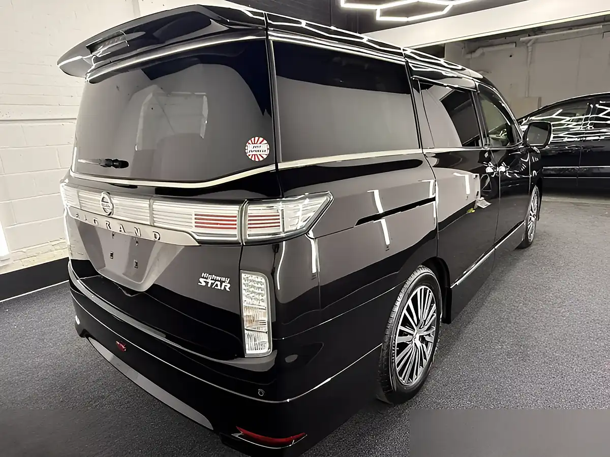Used 2026 Nissan Elgrand Highway Star Black - Interior and Exterior details 17