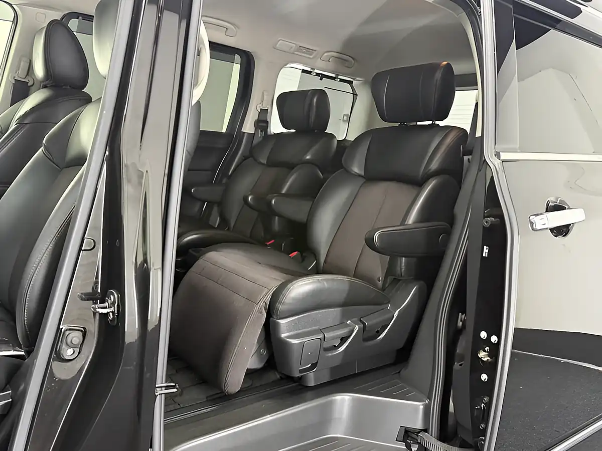 Used 2026 Nissan Elgrand Highway Star Black - Interior and Exterior details 20