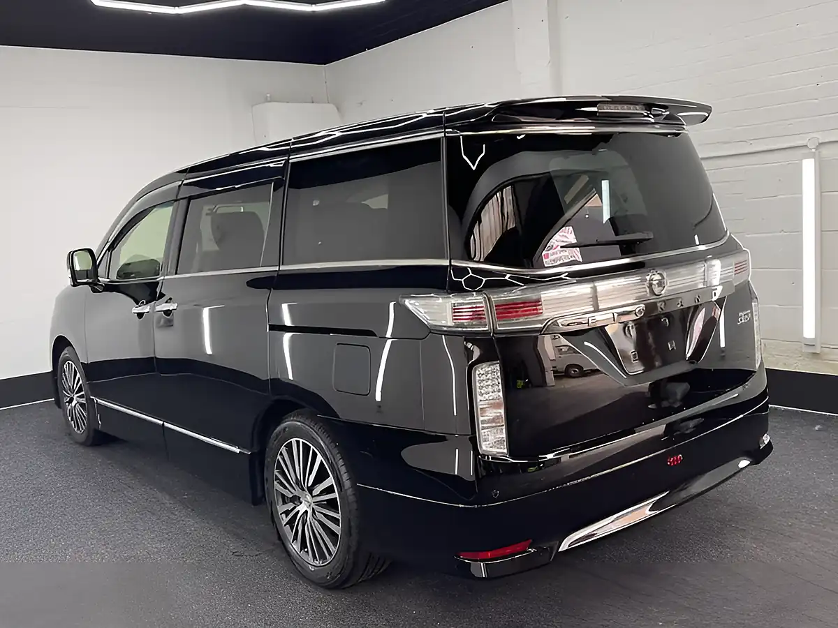 Used 2026 Nissan Elgrand Highway Star Black - Interior and Exterior details 6