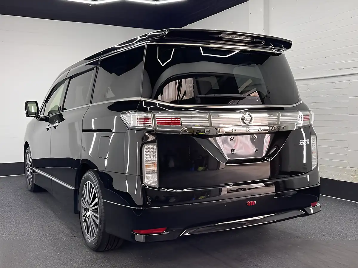 Used 2026 Nissan Elgrand Highway Star Black - Interior and Exterior details 7