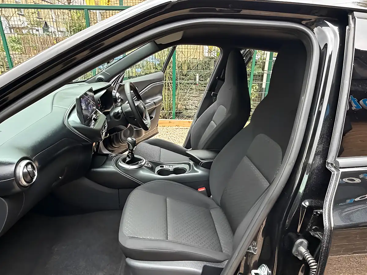 Used 2026 Nissan Juke Acenta Premium Black - Interior and Exterior details 13