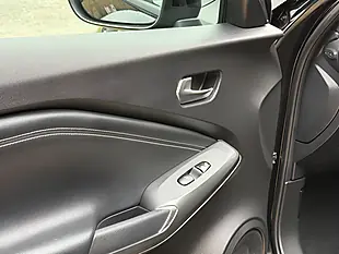 Used 2026 Nissan Juke Acenta Premium Black - Interior and Exterior details 14