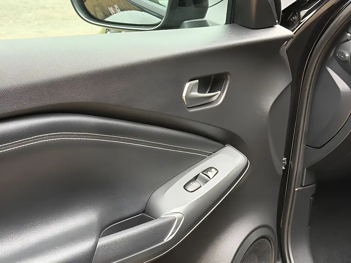 Used 2026 Nissan Juke Acenta Premium Black - Interior and Exterior details 14