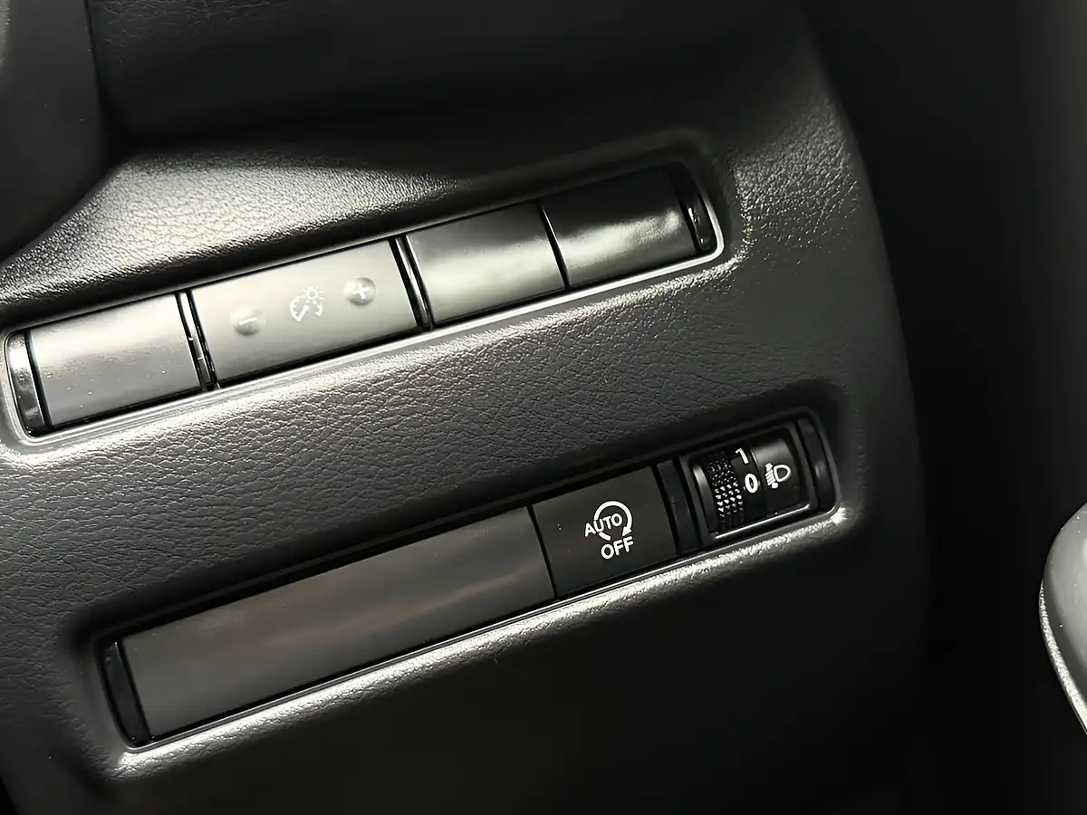 Used 2026 Nissan Juke Acenta Premium Black - Interior and Exterior details 19