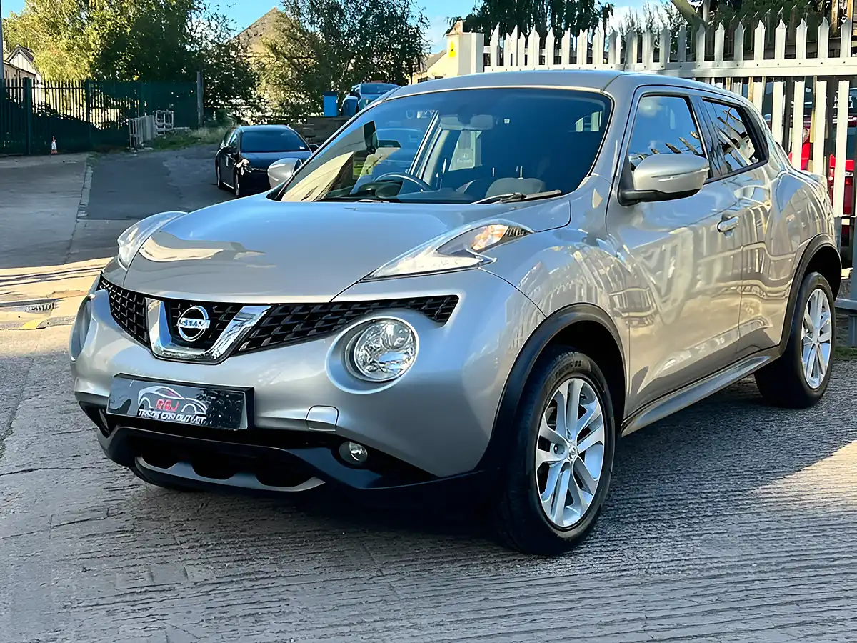 Used 2026 Nissan Juke Acenta Premium Silver - Interior and Exterior details 3