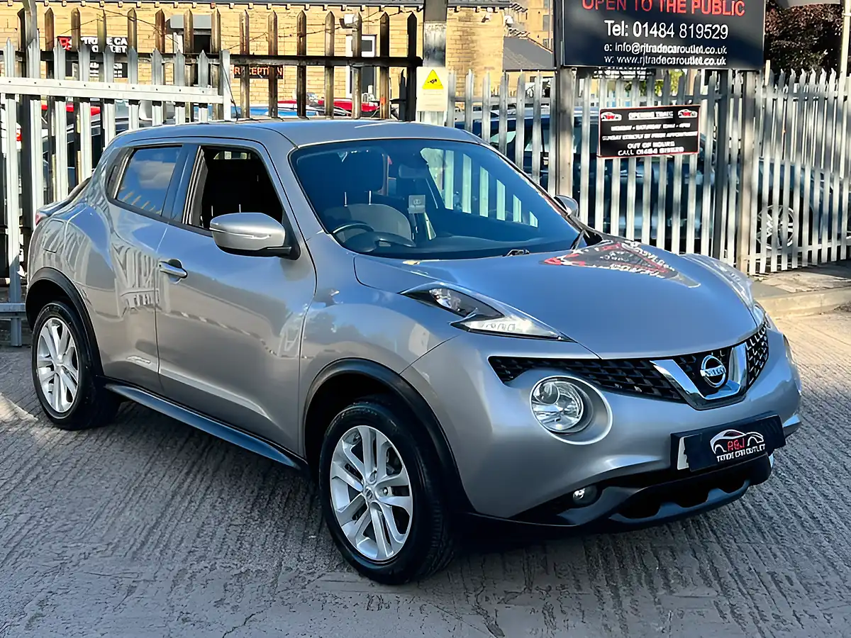 Used 2026 Nissan Juke Acenta Premium Silver - Interior and Exterior details 5