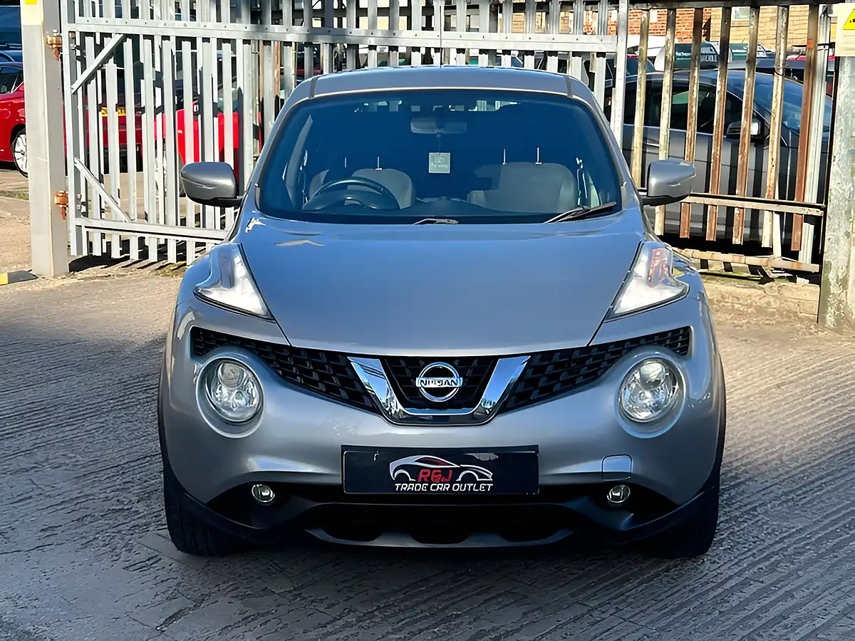 Used 2026 Nissan Juke Acenta Premium Silver - Interior and Exterior details 6