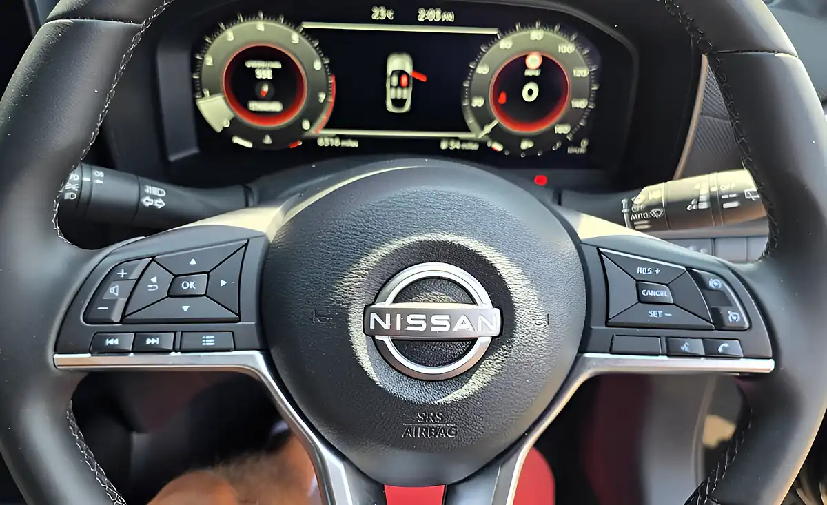 Used 2026 Nissan Juke N-Connecta Agate Black Metallic - Interior and Exterior details 13