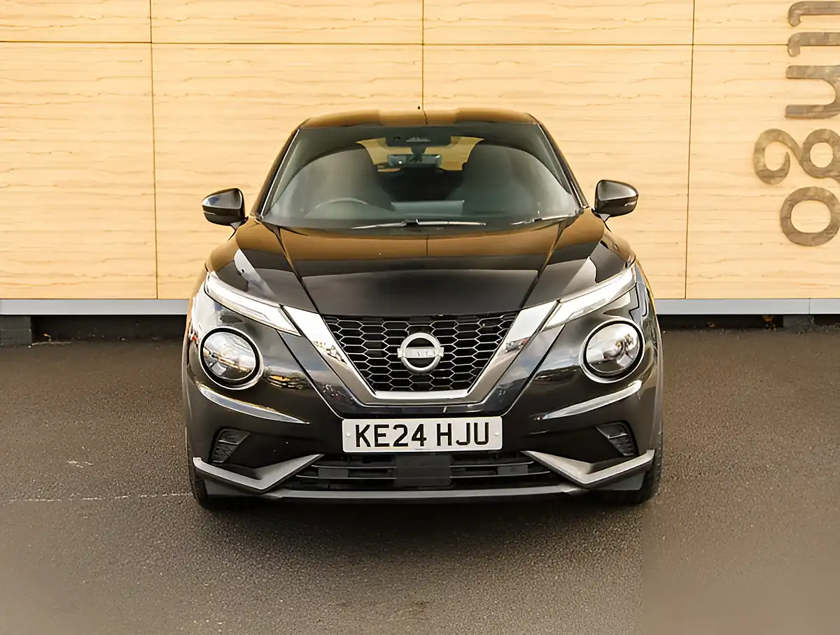Used 2026 Nissan Juke N-Connecta Black - Interior and Exterior details 5