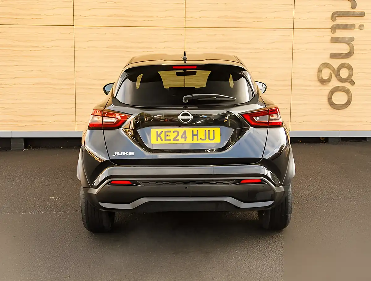 Used 2026 Nissan Juke N-Connecta Black - Interior and Exterior details 6