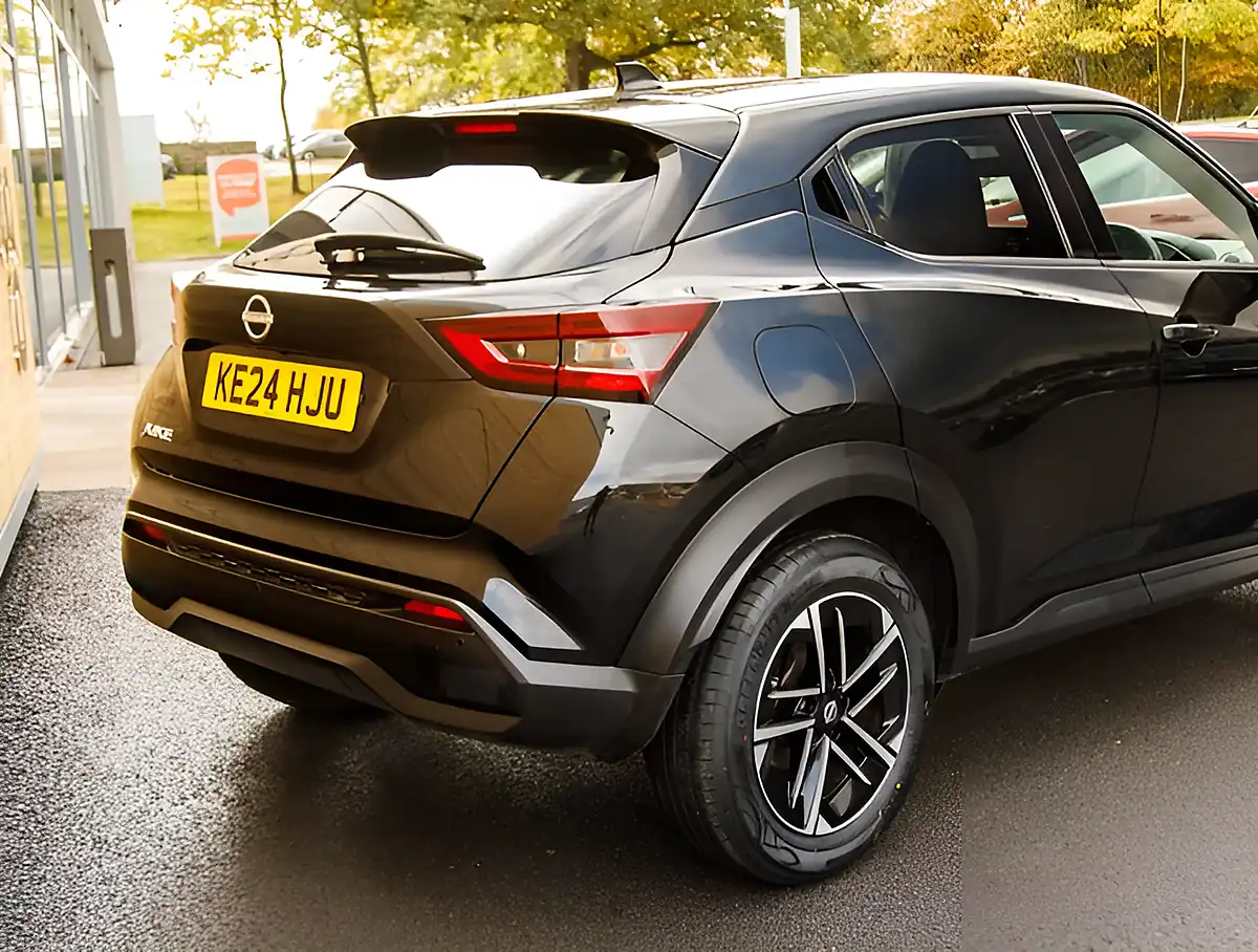 Used 2026 Nissan Juke N-Connecta Black - Interior and Exterior details 7