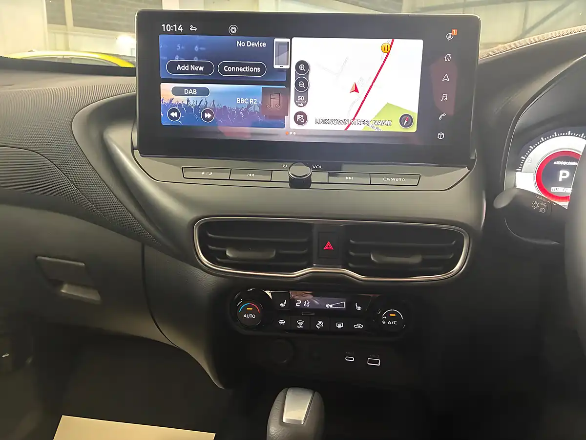 Used 2026 Nissan Juke N-Connecta Grey - Interior and Exterior details 13