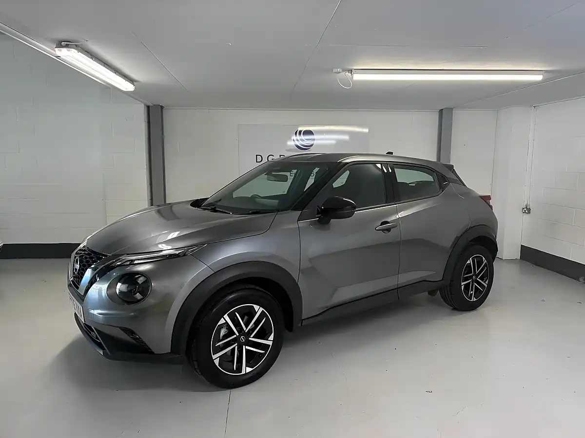 Used 2026 Nissan Juke N-Connecta Grey - Interior and Exterior details 6