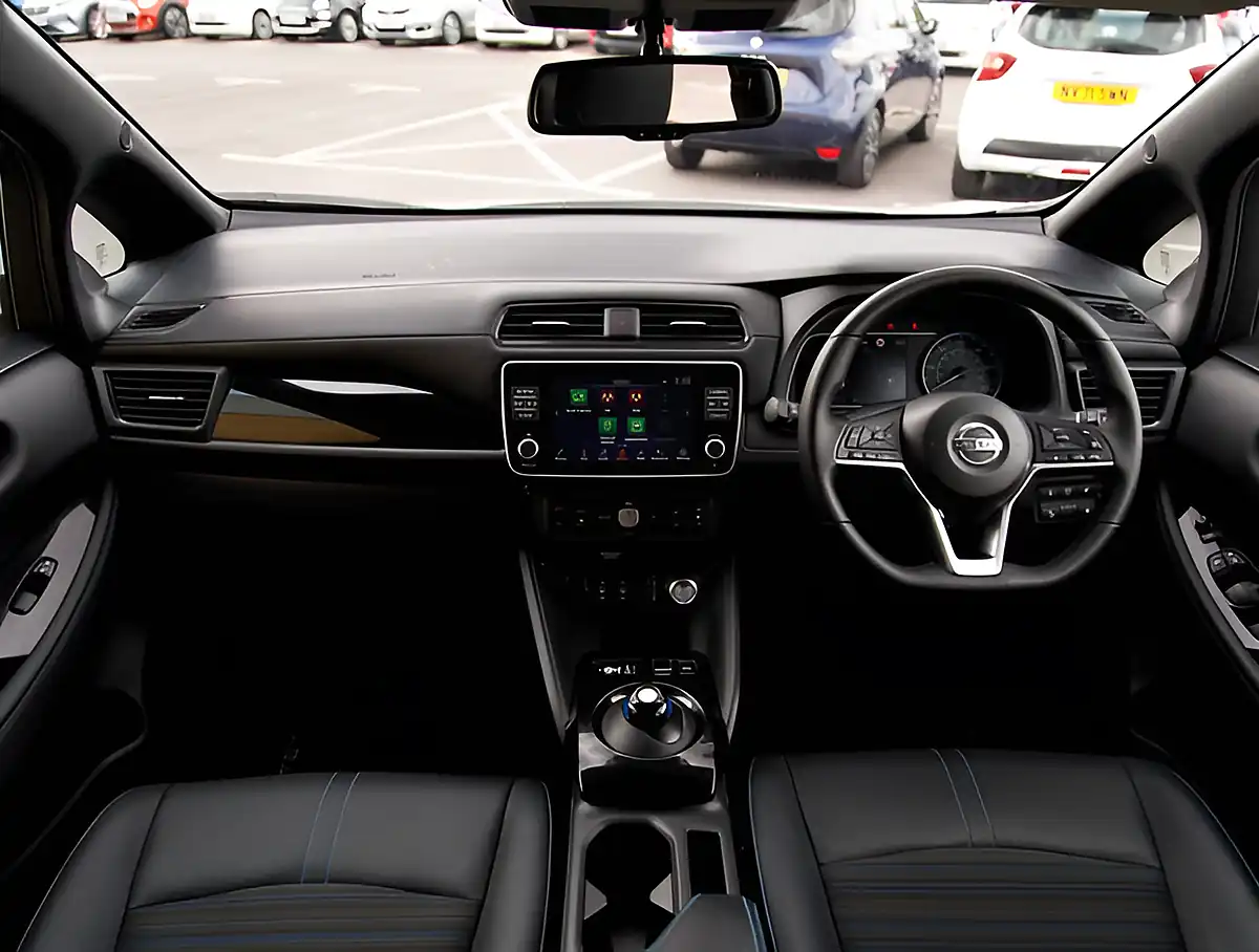 Used 2026 Nissan Leaf N-Connecta Silver - Interior and Exterior details 3