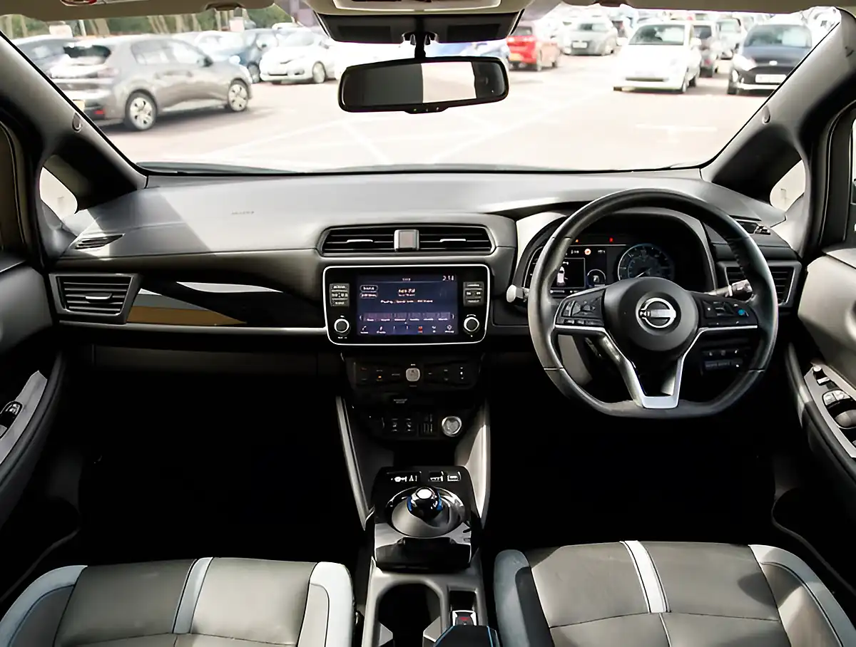 Used 2026 Nissan Leaf Tekna Black - Interior and Exterior details 4