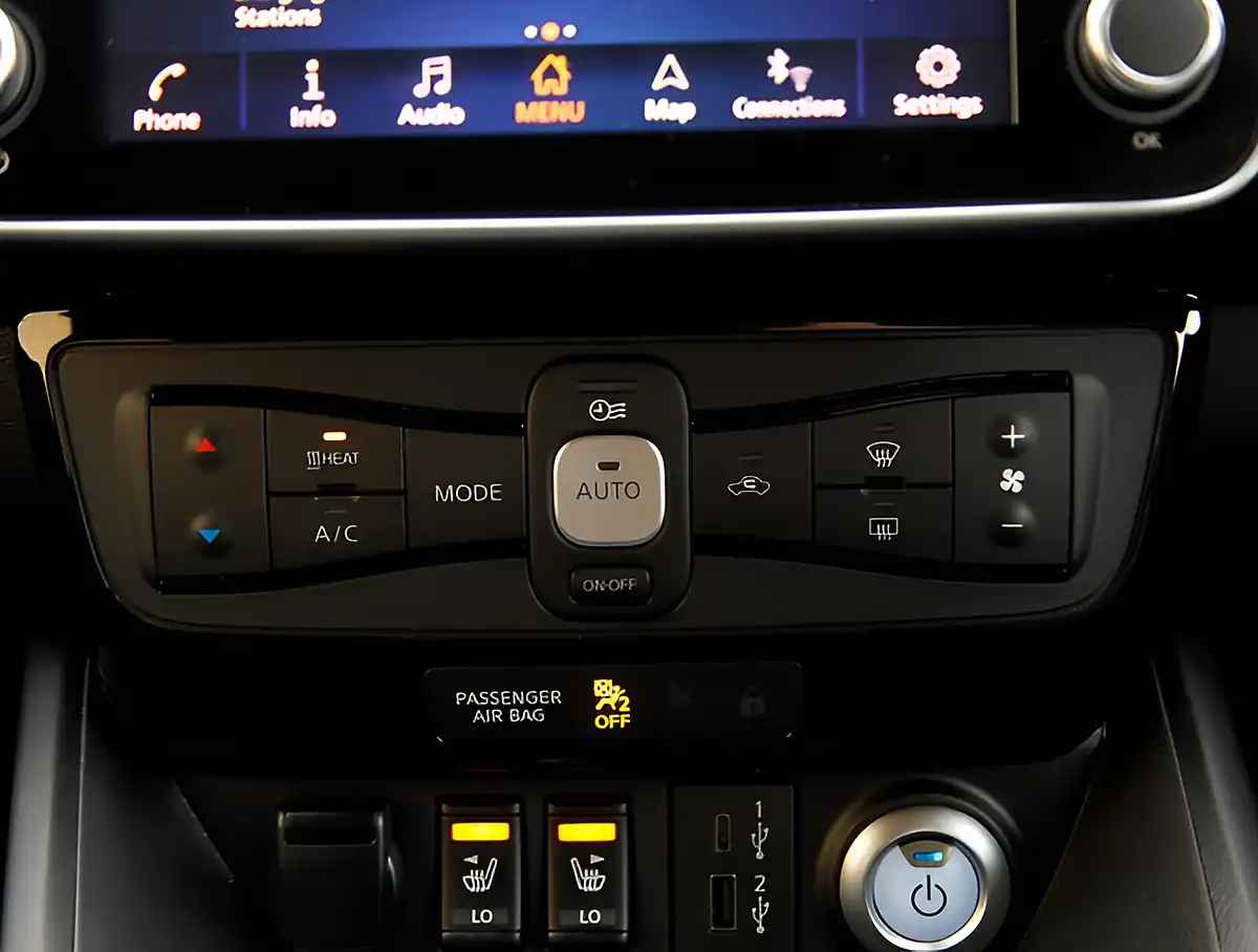 Used 2026 Nissan Leaf Tekna Silver - Interior and Exterior details 18