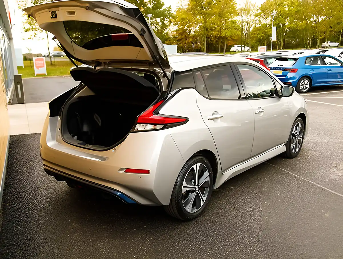 Used 2026 Nissan Leaf Tekna Silver - Interior and Exterior details 19