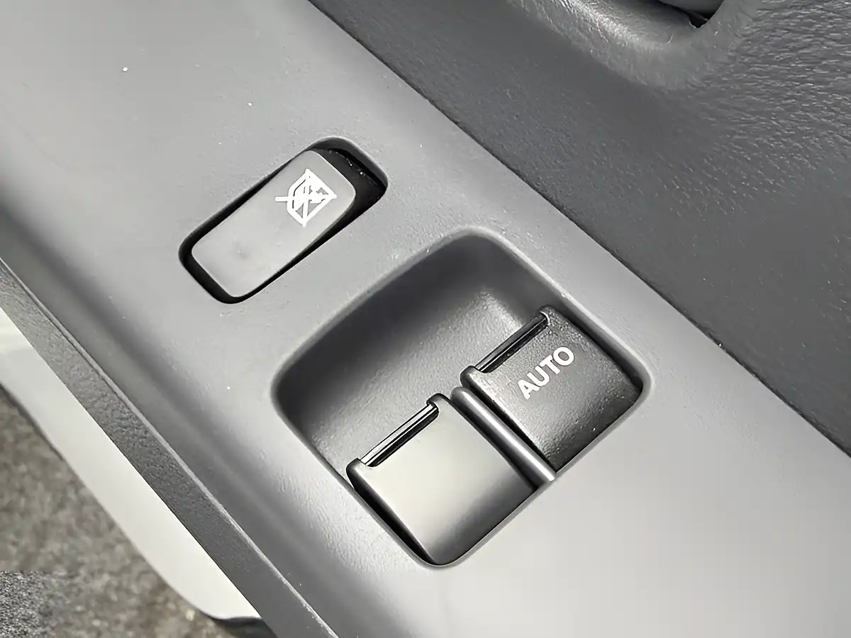 Used 2026 Nissan NT100 Clipper Dx 4WD White - Interior and Exterior details 18