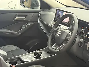 Used 2026 Nissan Qashqai N-Connecta Blue - Interior and Exterior details 11