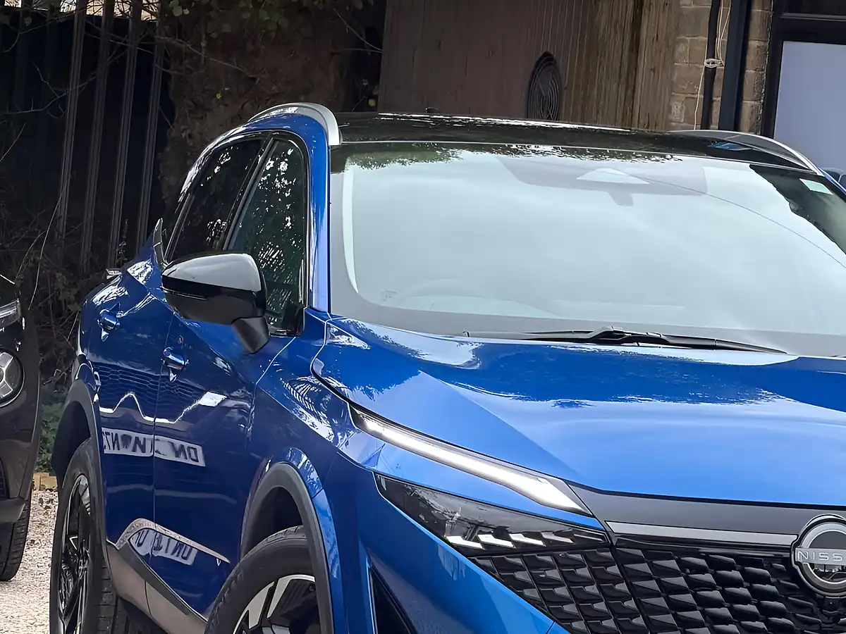 Used 2026 Nissan Qashqai N-Connecta Blue - Interior and Exterior details 17